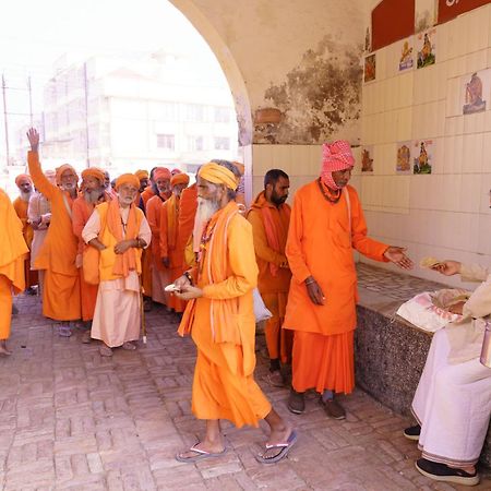 Shree Krishna Bhakti Ashram Hotel Vrindavan Exterior photo
