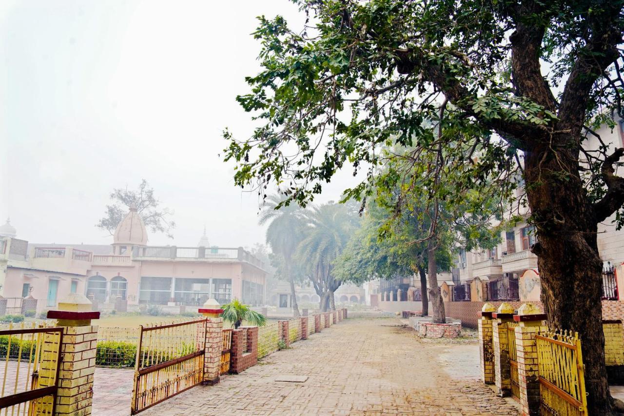 Shree Krishna Bhakti Ashram Hotel Vrindavan Exterior photo